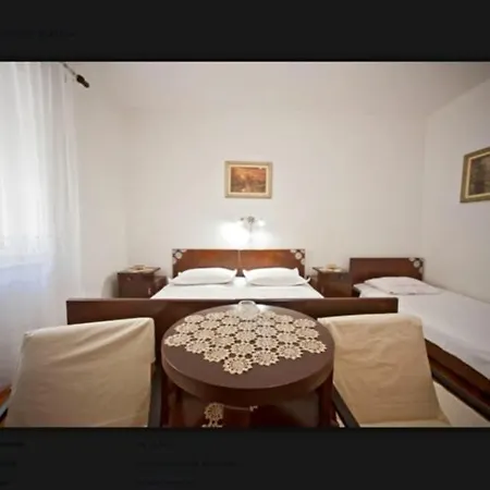 Marijeta Holiday home Stomorska