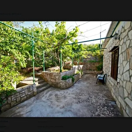 Marijeta Holiday home Stomorska